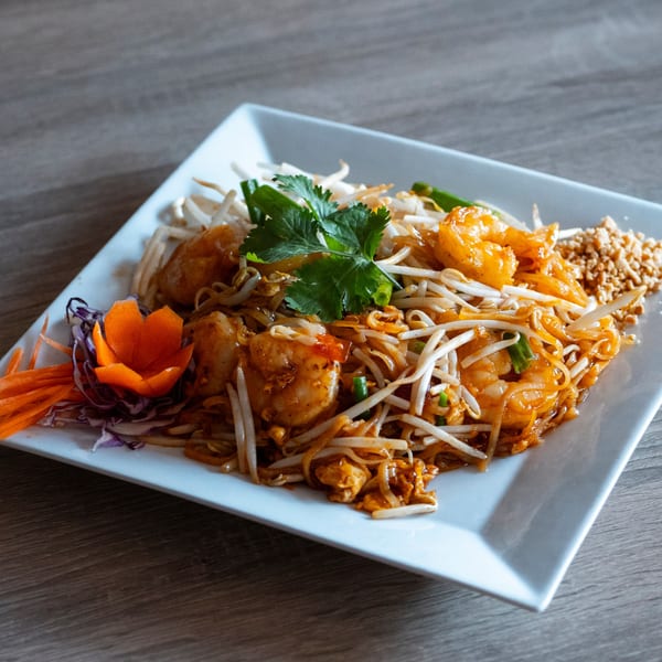 Kanda Thai Cuisine's shrimp Pad Thai with bean sprouts, cilantro, and crushed peanuts.
